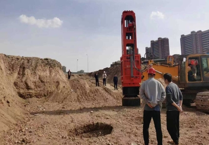高速液壓夯實機(jī)HC150助力江蘇南京萬科城樓盤房建地基基礎(chǔ)夯實處理